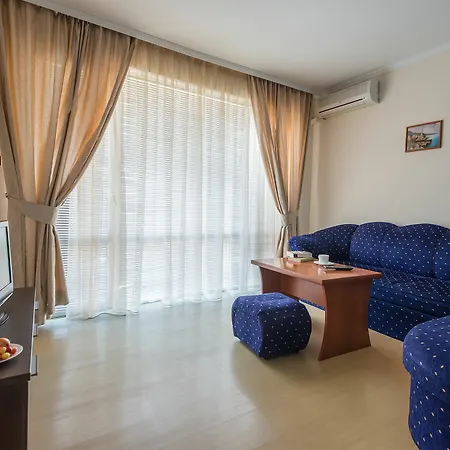 Amon Ra Family Hotel 3*